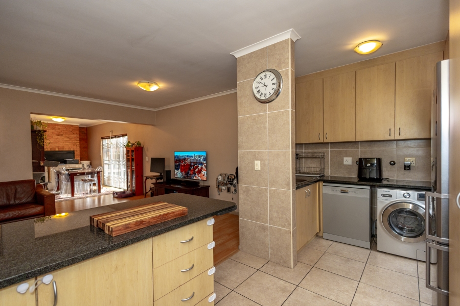 3 Bedroom Property for Sale in Protea Heights Western Cape